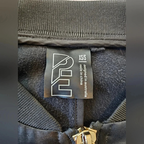 PE Nation Women's Full Zip Black Track Jacket Size XS/Small Vintage Zip Pockets - Picture 8 of 11